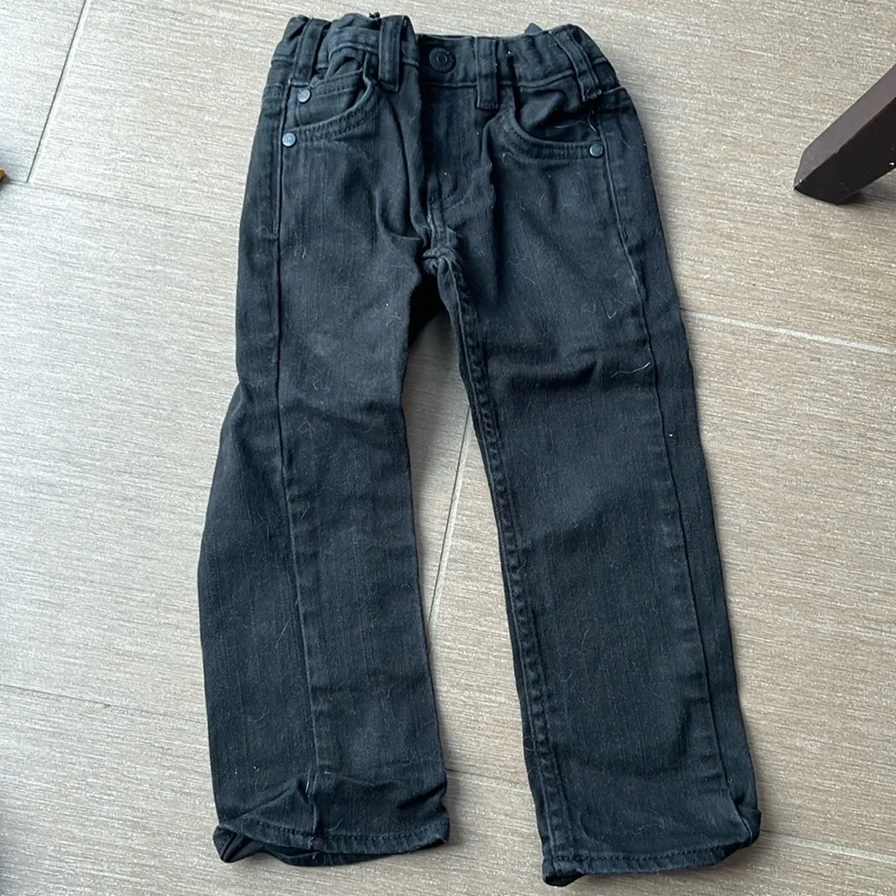 Jeans - Picture 1 of 3